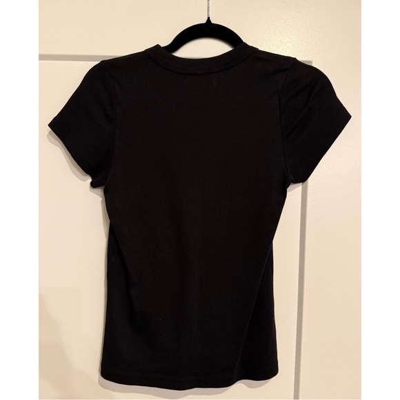 Arq Tee in Black - Picture 2 of 4